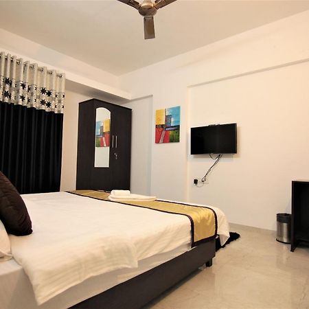 Veridical Hospitality, Baner - Pune Bed and Breakfast Exterior foto